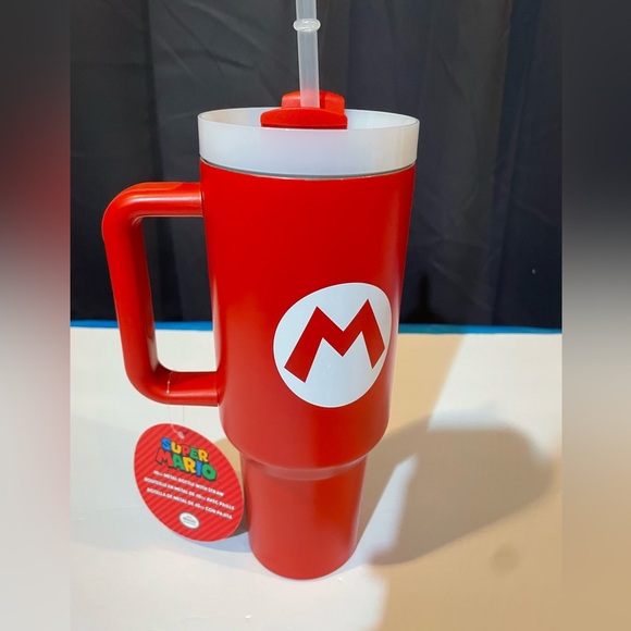 Mario 40oz tumbler BNWT - Picture 1 of 2